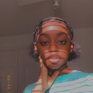 Meet your Posher, Bria